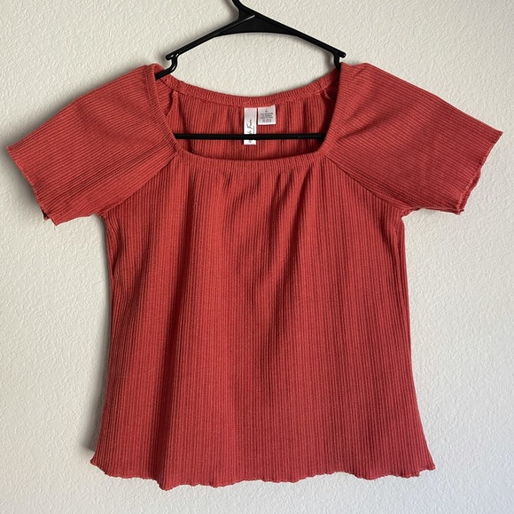 Tilly's Other - White fawn textured square neck girls tee